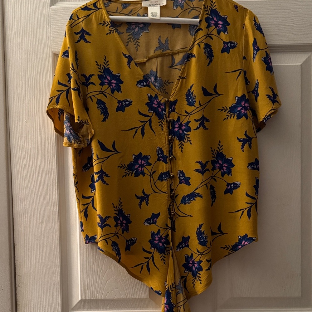 URBAN Romantics Mustard Floral Tie-Front V-Neck Blouse